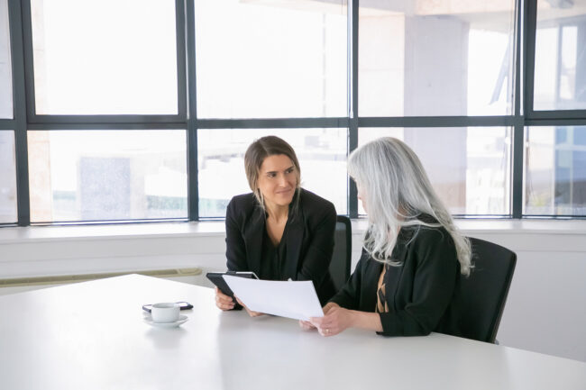 image-employment-gap-verification-hiring HR professional reviewing employment gap verification during candidate assessment